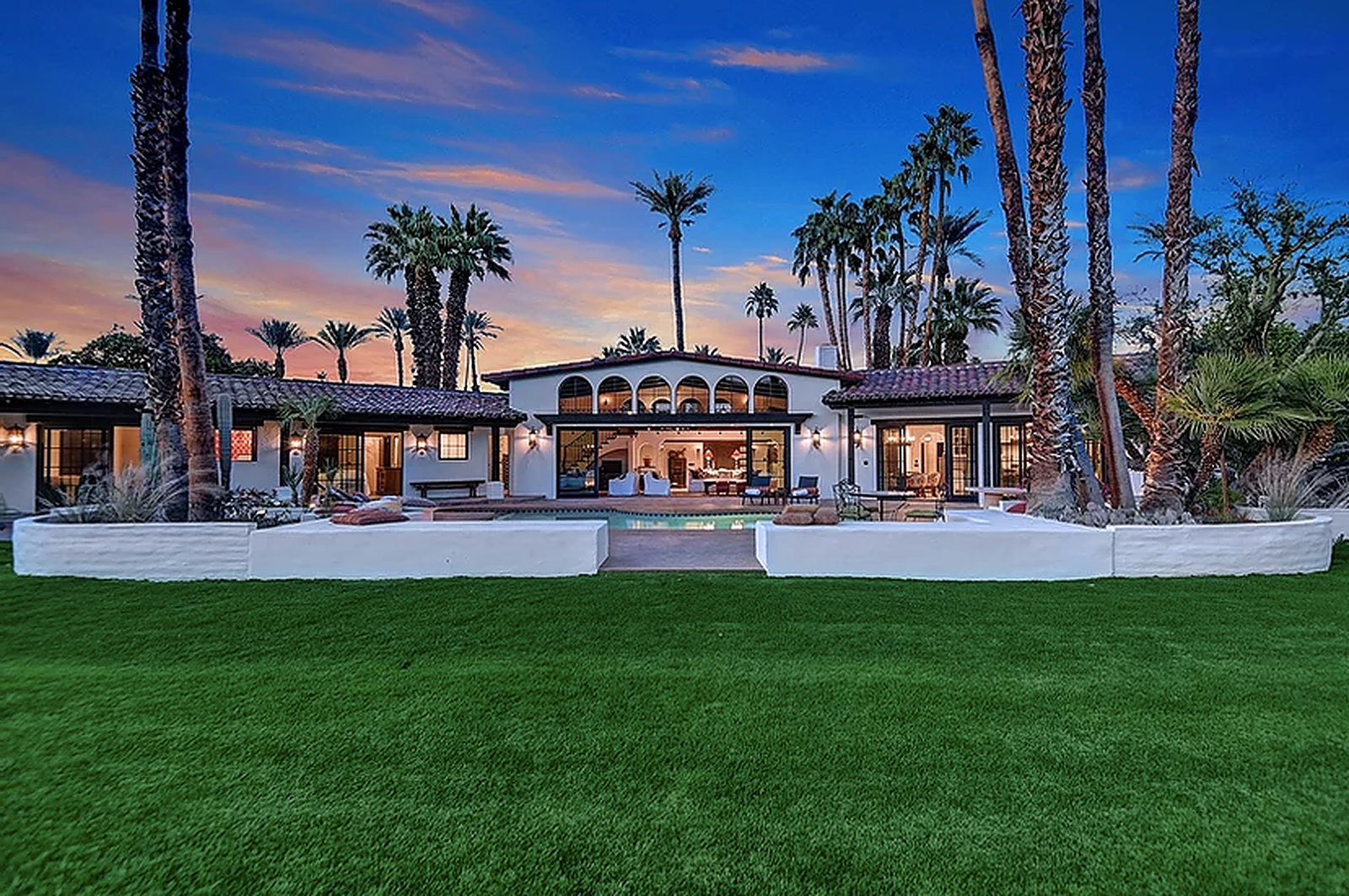 Vista House - Image 3